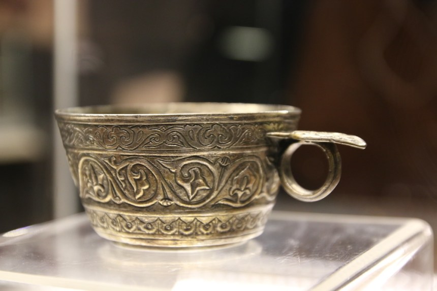 Чашата на великия жупан Сивин във Велики Преслав Чашата на великия жупан Сивин във Велики Преслав