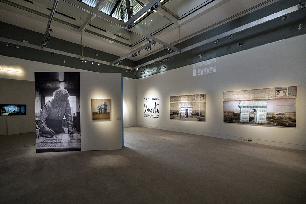 От изложбата The final Christo в Sotheby's Париж