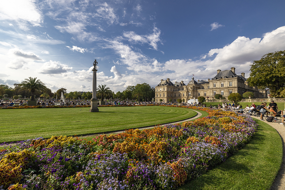Люксембургският дворец - днес тук се помещава френският Сенат