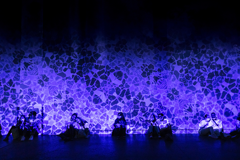 Ателието на светлините, Париж