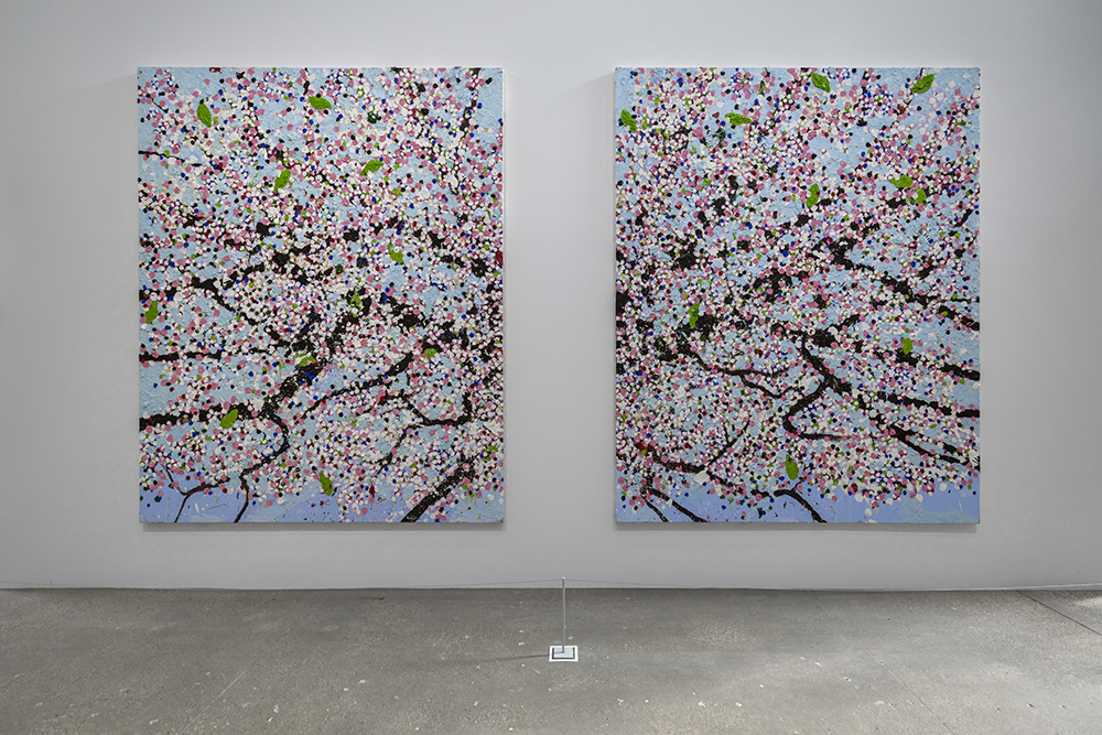 Изложбата Черешови цветве на Деймиън Хърст във фондация Картие, Париж