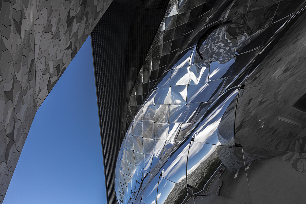 Парижката Филхармония, арх.Жан Нувел