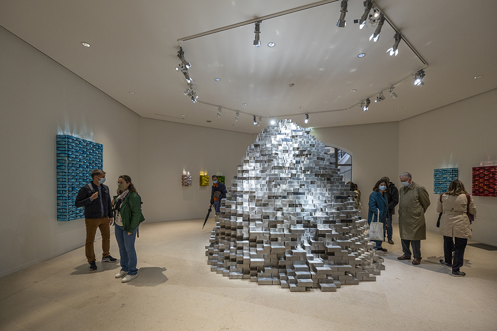 Изложбата Теоремата на Нарцис на Жан-Мишел Отонел в Пети пале, Париж