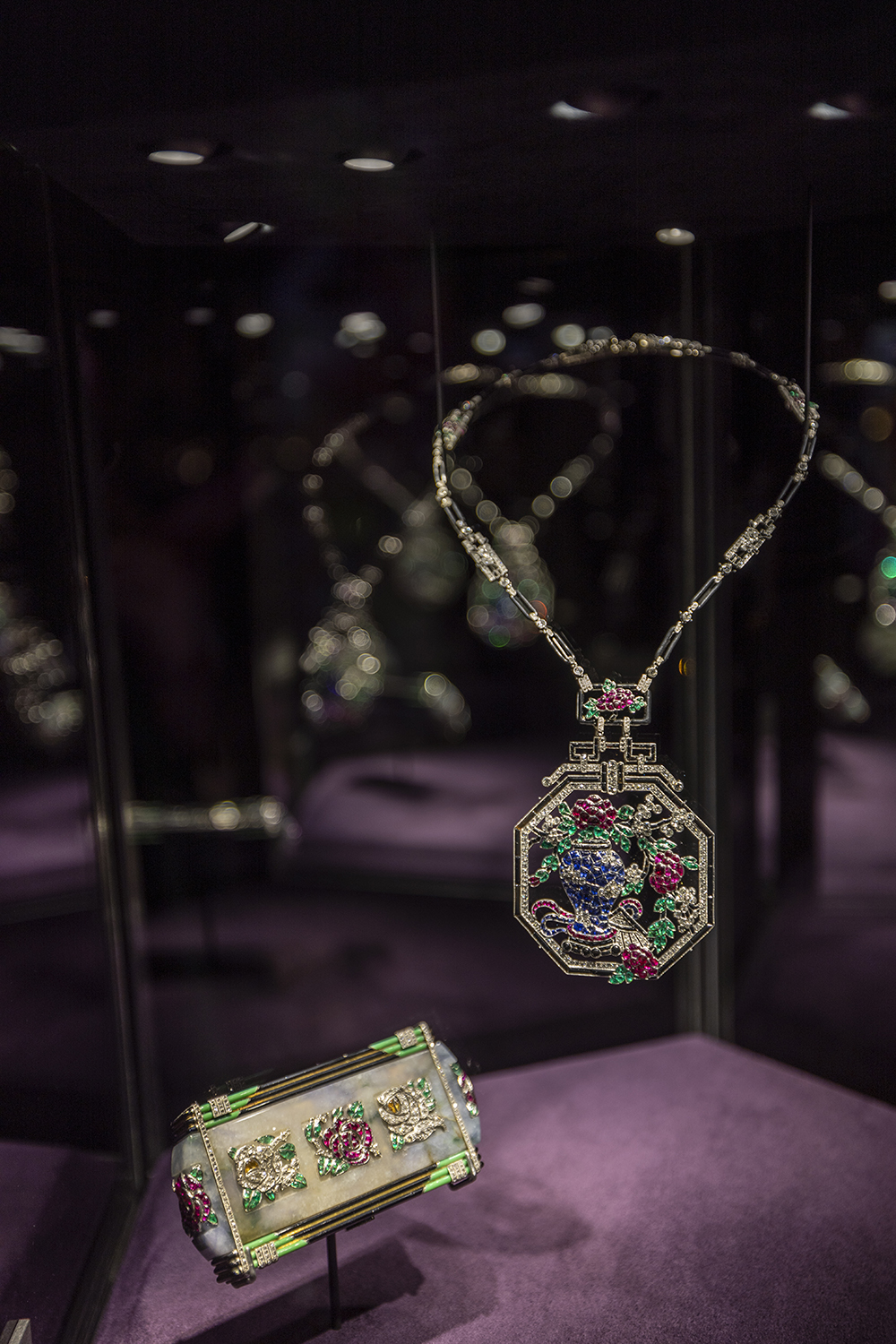 Изложбата FLORAE на Van Cleef & Arpels и Мика Нинагава, Париж 2021